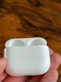 Apple AirPods 3 nahradne nabijacie puzdro - 4