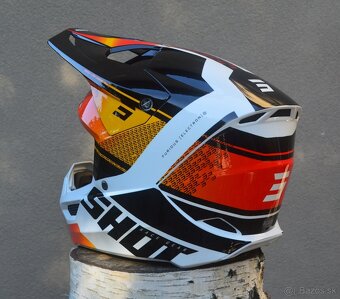 shot sx mx oranžovo červená prilba a okuliare - 4