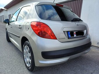 Peugeot 207 1,4i 65Kw - 107 000 Km - 4