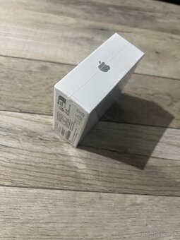 Apple AirPods 4 generation - 4