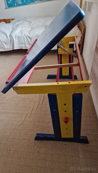 Darujem detský písací stôl - 4