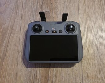 DJI RC2 - 4