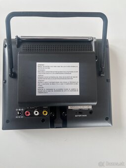 Roadstar TV 7” LCD-7114KL - 4