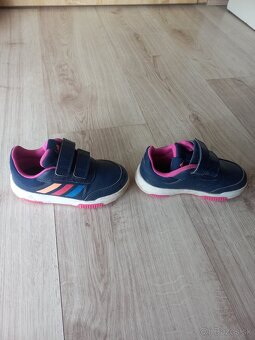 Botasky Adidas 25 - 4