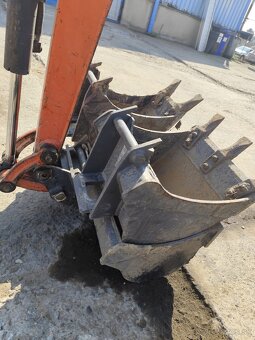 Minibager Kubota, rok 2017. Vaha 1600kg. Rozsirovaci. - 4