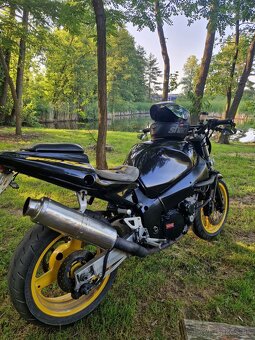 Suzuki gsxr 600 BEZ PAPIEROV - 4