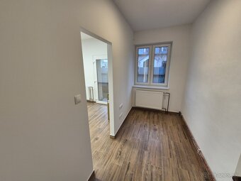 Obchodné priestory / 48 m2 / - Bytča - 4