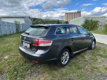 Toyota Avensis kombi 2.0-D4D - 4