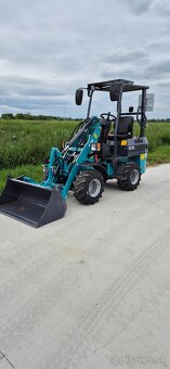 Klbovy nakladac HZM 906 - 4