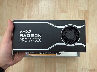 AMD Radeon PRO W7500 8 GB - 4