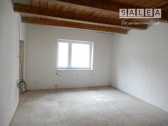 Pekný rodinný dom, 300 m2, kompletná rekonštrukcia, Hronské  - 4