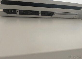 Playstation 4 pro - 4