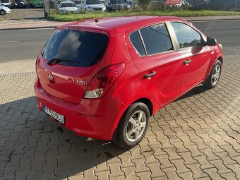 Predám Hyundai i20 - 4