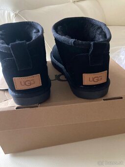 UGG nove - 4