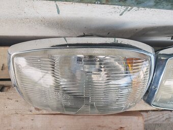 Predné svetlá Mercedes W115 - 4
