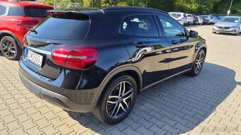 Mercedes-Benz GLA 180 Entry A/T - 4