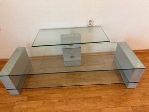 Predam skleneny stolik pod TV a sklenenu skrinku - 4