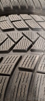 Predám 2ks slušné zimné 285/40r21-109V Vredestein - 4