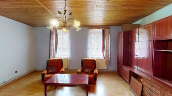 Na predaj priestranný 4-izbový rodinný dom so záhradou – výb - 4