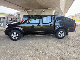 Nissan Navara DoubleCab 2.5D SE 4x4 - 4