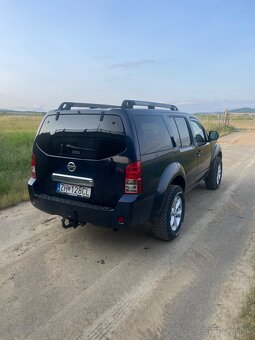 Nissan Pathfinder - 4