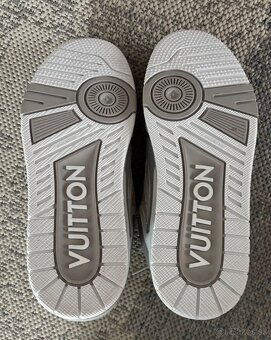 Louis Vuitton - 4
