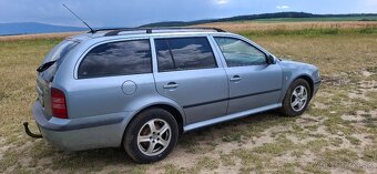 Skoda Octavia 1.9 tdi 66 KW REZERVOVANE - 4