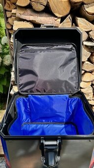 Predám originálny hliníkový topcase BMW - 4
