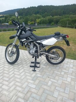 Kawasaki KLX 250 - 4
