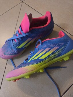 Futbalove kopacky zn. Adidas, vel. 38 - 4