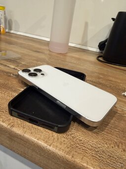 Iphone 16 pro max 256 - 4