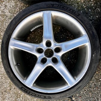 5x114,3 R18 8J ET45 - 4