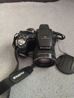 Fujifilm finepix s 3200 - 4