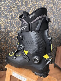 Dynafit Radical Boots / 280 mondopoint - 4