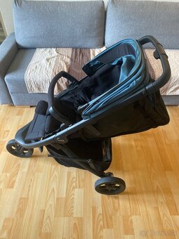 Thule spring Majolica blue on Black - 4