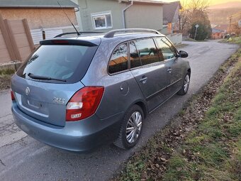 Skada fabia 1.4 benzin - 4