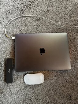 MacBook Pro 2017 - 4