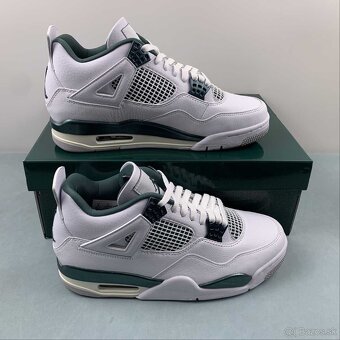 Nike Air Jordan 4 - 4