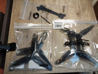 Dron Nazgul Evoque F6D V1 TBS Crossfire GPS - 4