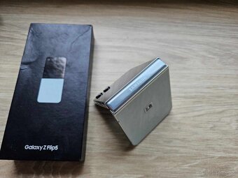 Samsung Galaxy Z Flip 5 5G 8GB/256GB,mint,top, zaruka - 4