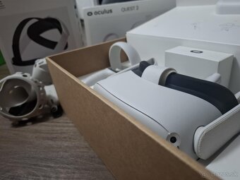 Oculus Quest 2 64GB - 4