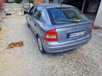 Opel astra - 4