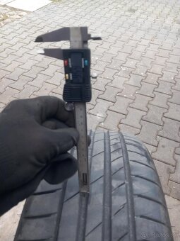 Pneumatiky letné 2ks - KUMHO 235/50/R18 - 4
