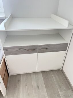Komoda s prebalovacím pultom - 4