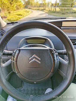 Citroen C4 - 4