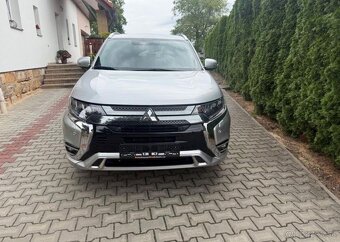 Mitsubishi Outlander 2,4 PHEV Top 4WD odpočet DPH benzín - 4