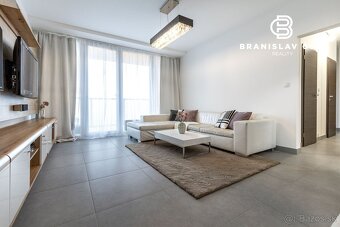 REZERVOVANÉ - Na predaj krásny 3-izbový byt po kompletnej re - 4