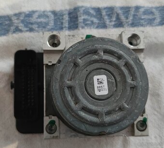 AbS pumpa škoda Octavia 3 Golf 7 kocka abs 5Q0614517Q - 4