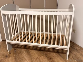 Predám detskú postieľku s matracom 120x60 - 4