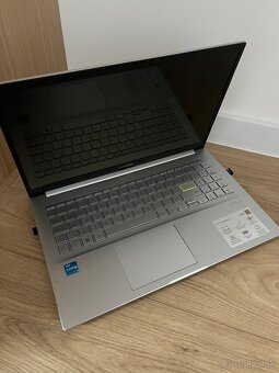 ASUS VivoBook 15 - 4